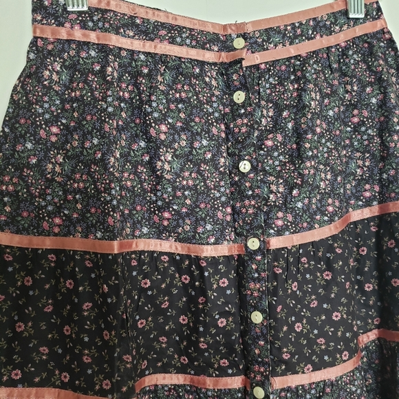 Vintage Gunne Sax Black Floral Print Skirt - Picture 3 of 14